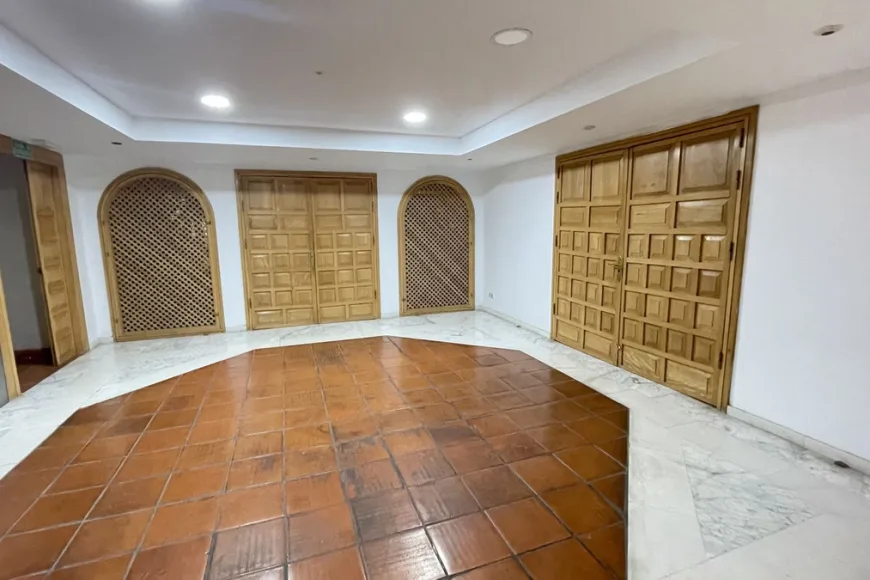 Commercial property en Sotogrande (Ref: R4190944)