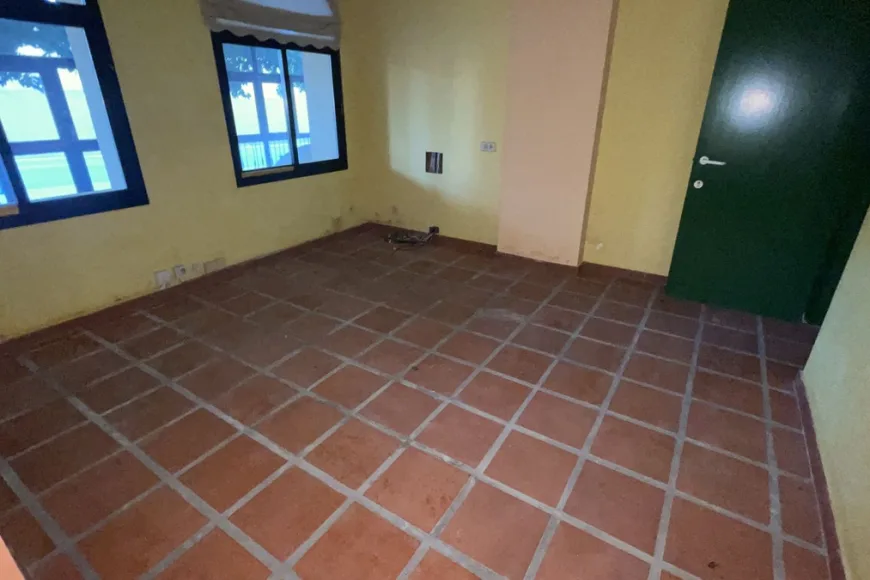 Commercial property en Sotogrande (Ref: R4190944)