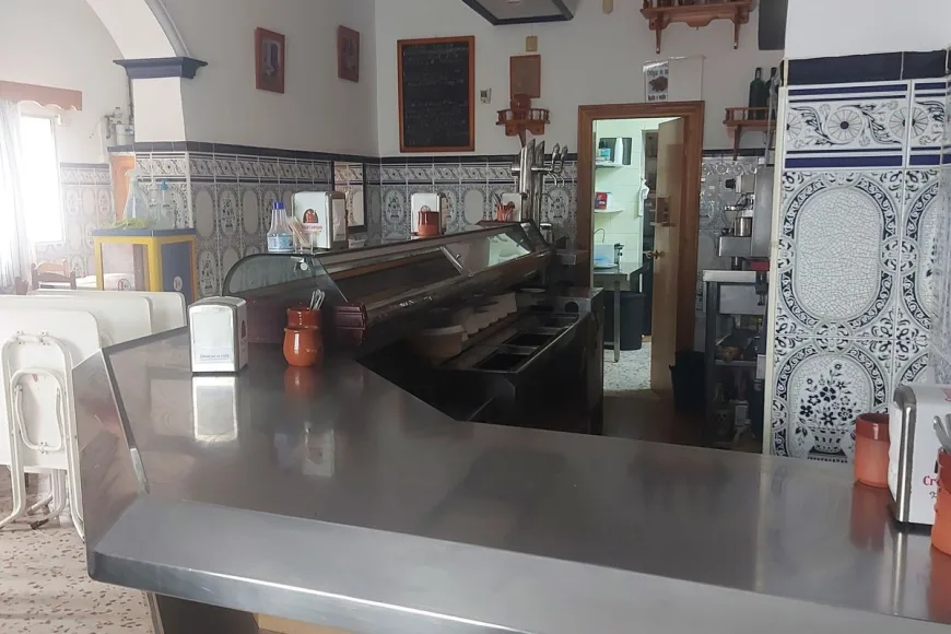 Commercial property en La Línea (Ref: R4226173)