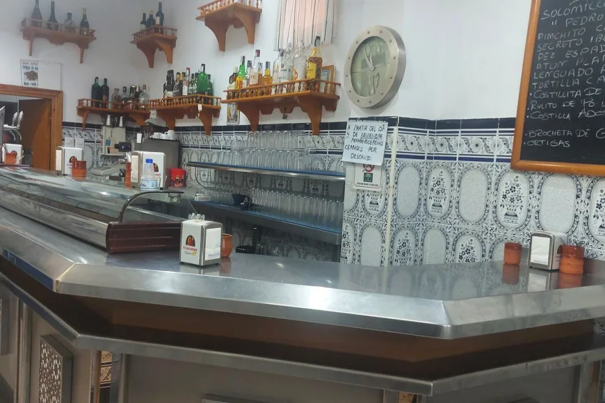 Commercial property en La Línea (Ref: R4226173)