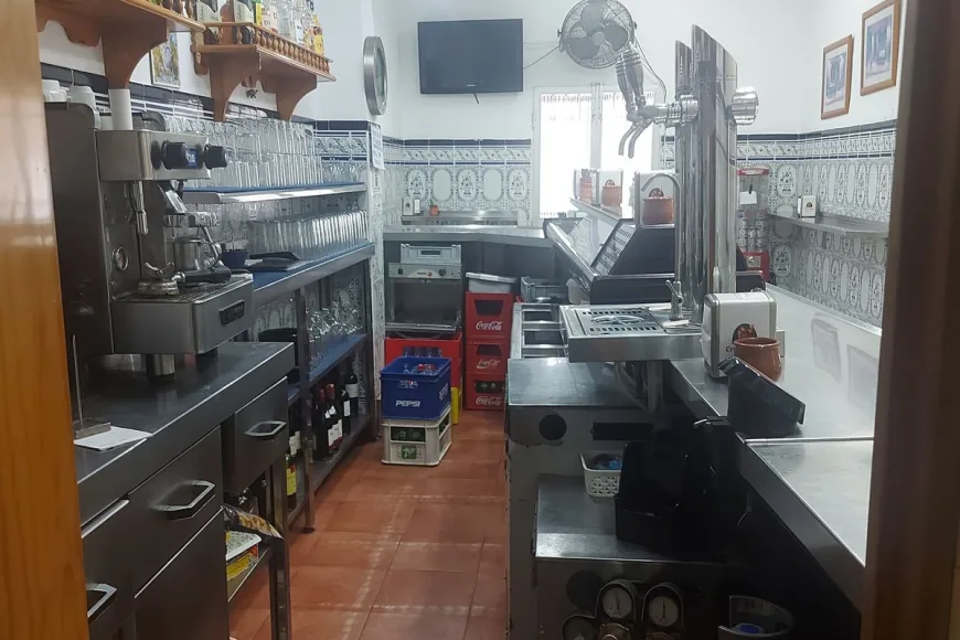 Commercial property en La Línea (Ref: R4226173)