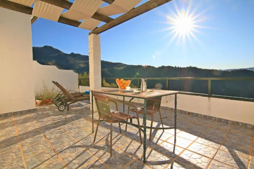 Commercial property in El Gastor (Ref: R4847956)
