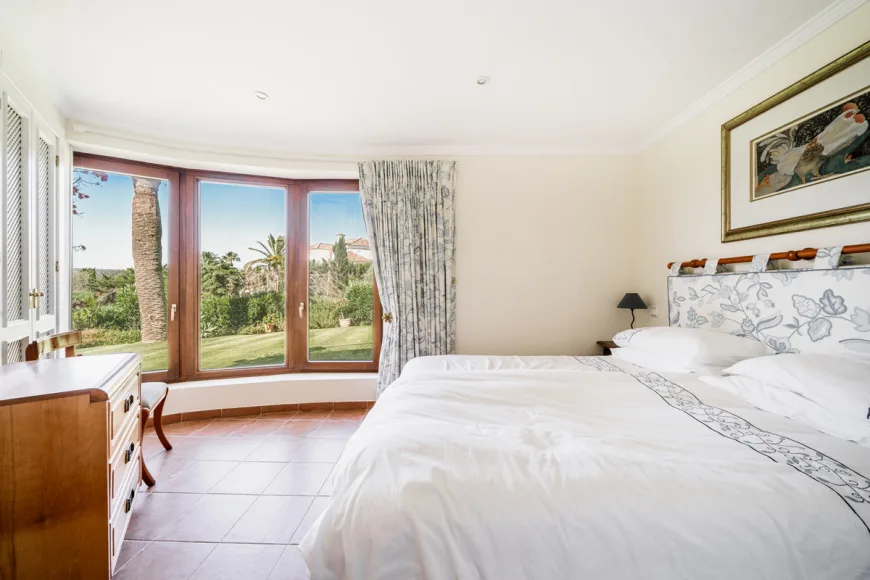 Villa in Sotogrande (Ref: R5066233)