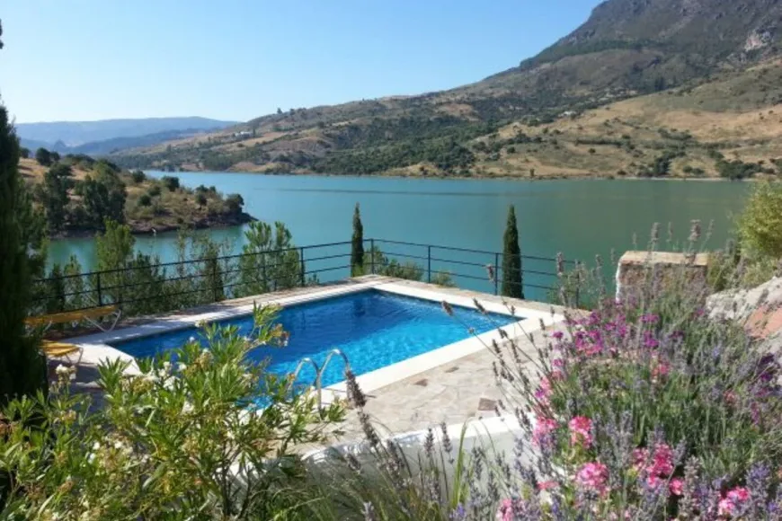 Villa en El Gastor (Ref: R5150500)