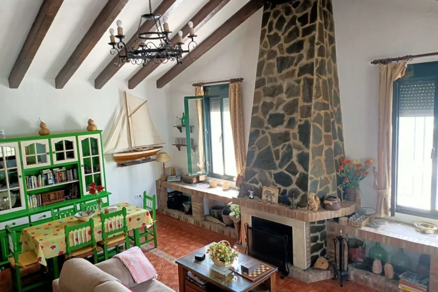 Villa en El Gastor (Ref: R5150500)