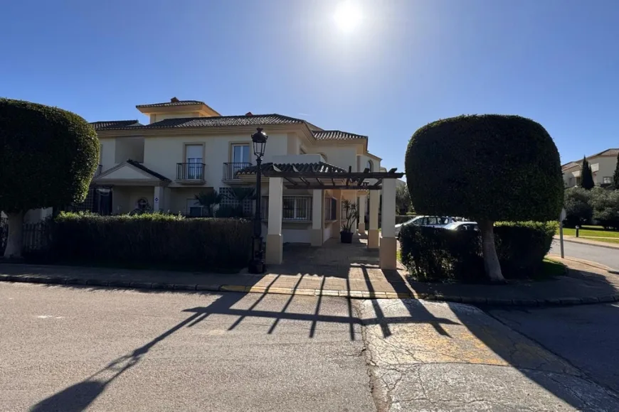 Villa en San Roque Club (Ref: R5270926)