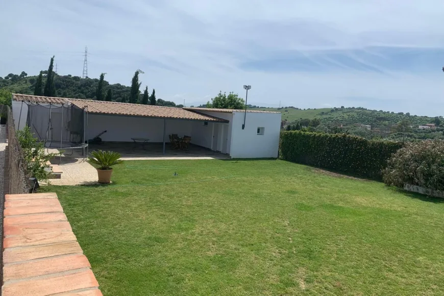 Villa in San Roque (Ref: R5336317)