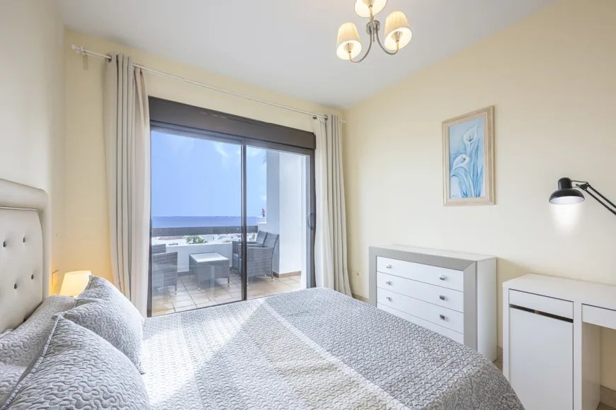 Apartment en La Alcaidesa (Ref: R5342581)