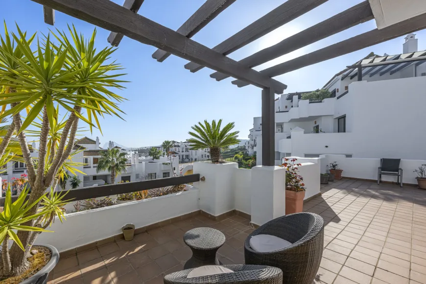 Apartment in La Alcaidesa (Ref: R5342593)