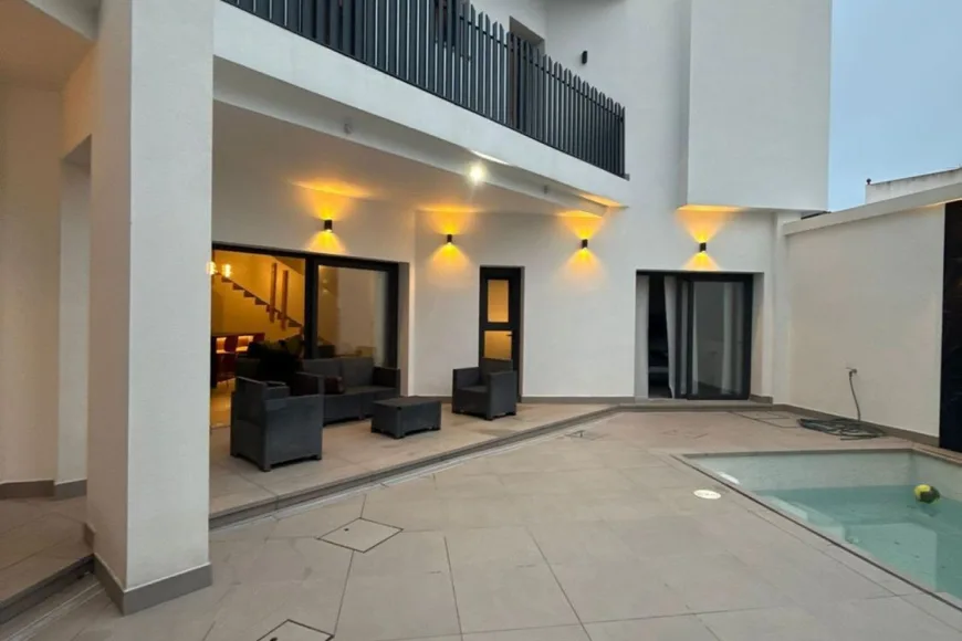 Villa en La Línea (Ref: R5350789)