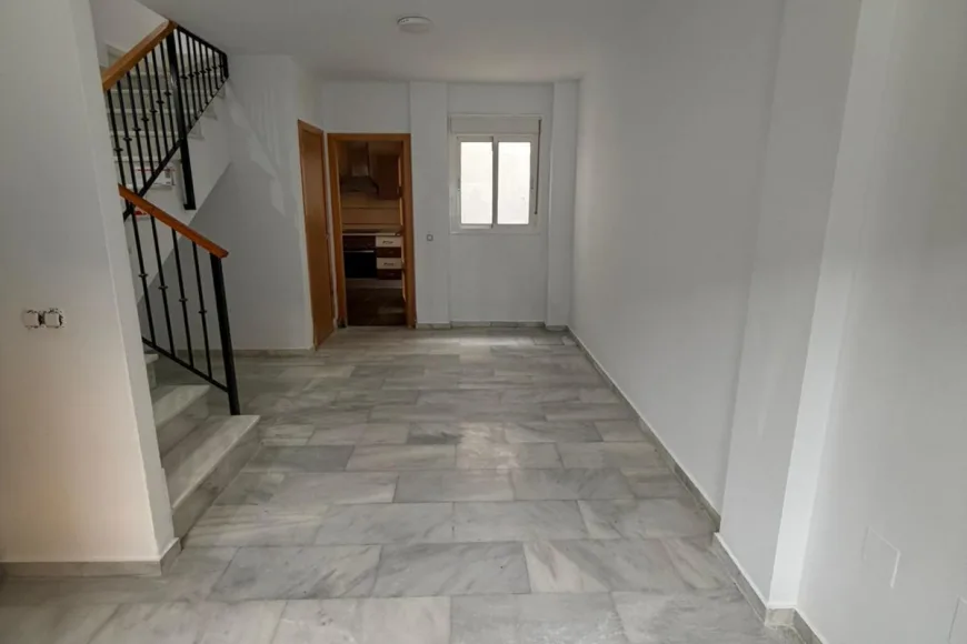 Villa in La Línea (Ref: R5353954)