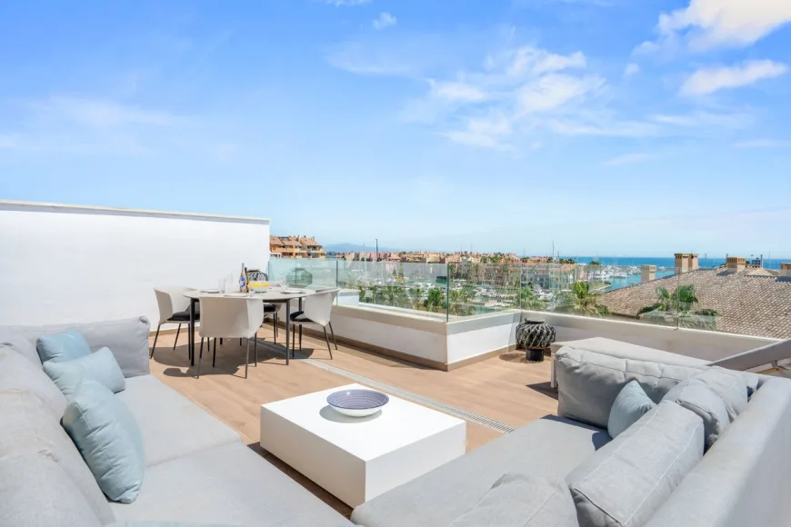 Apartment en Sotogrande Puerto (Ref: R5362774)