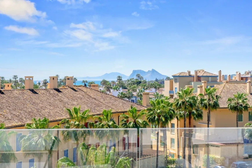 Apartment en Sotogrande Puerto (Ref: R5362774)