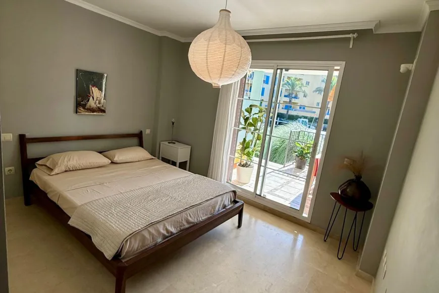 Apartment in Sotogrande Marina (Ref: R5366677)