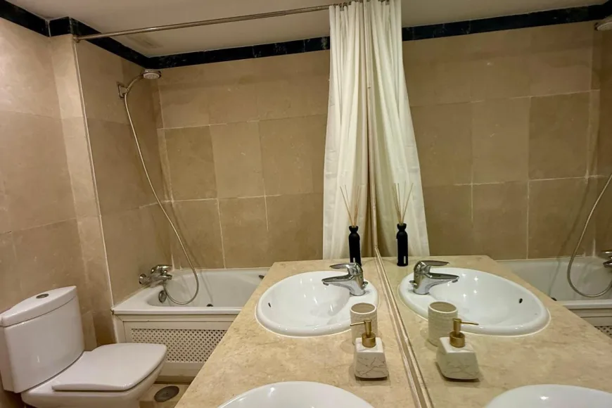 Apartment in Sotogrande Marina (Ref: R5366677)